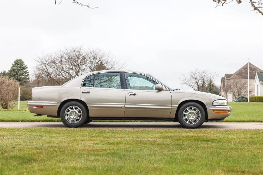 2001 Buick Park Avenue - Image 28 of 31