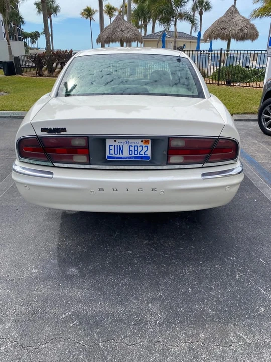 2001 Buick Park Avenue - Image 3 of 18