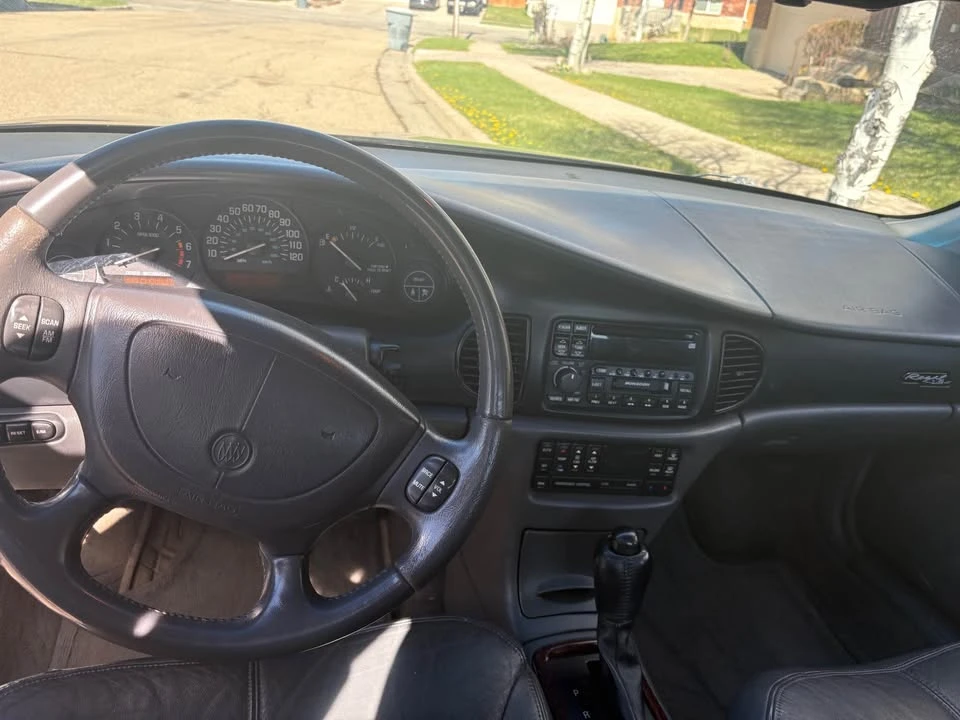 2001 Buick Regal - Image 2 of 5
