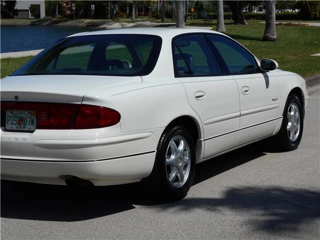 2001 Buick Regal - Image 11 of 12