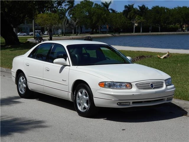 2001 Buick Regal - Image 2 of 12
