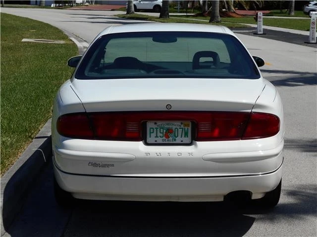 2001 Buick Regal - Image 10 of 12
