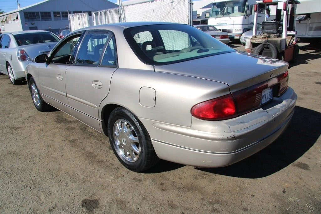 2001 Buick Regal - Image 4 of 21