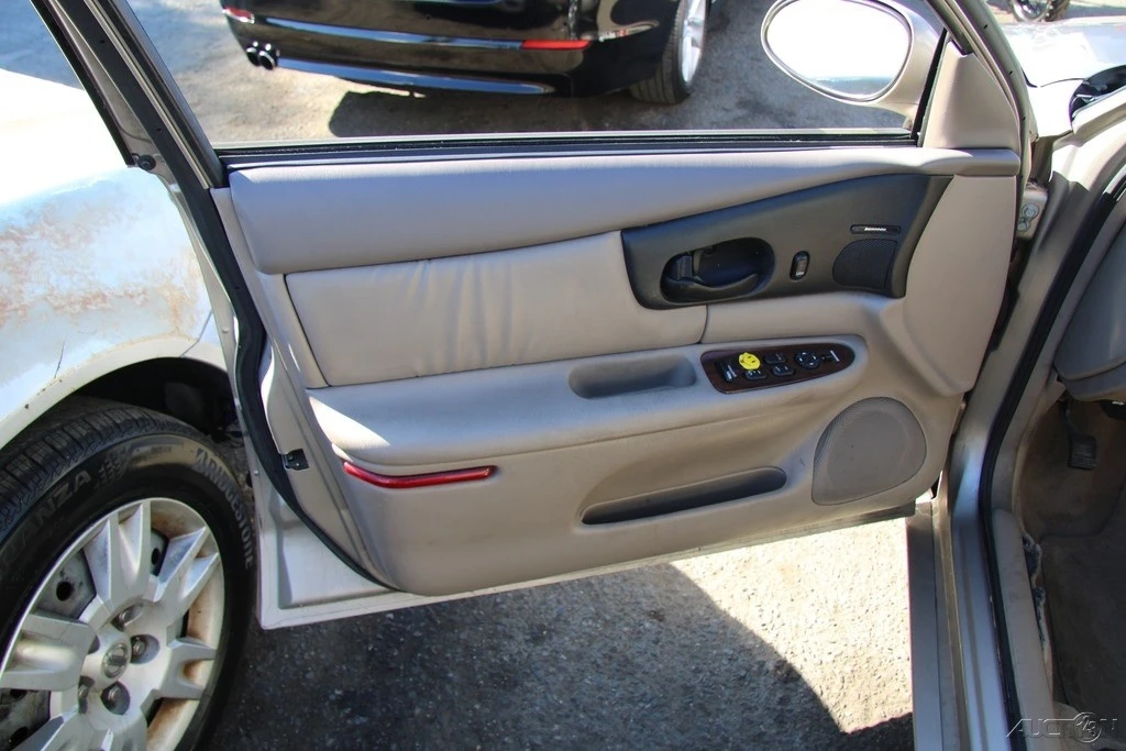 2001 Buick Regal - Image 11 of 21