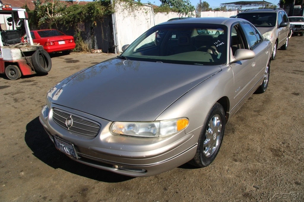 2001 Buick Regal - Image 2 of 21