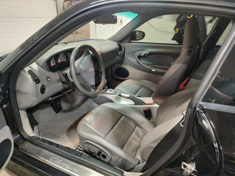 2001 Porsche 996 Carrera - Image 3 of 4