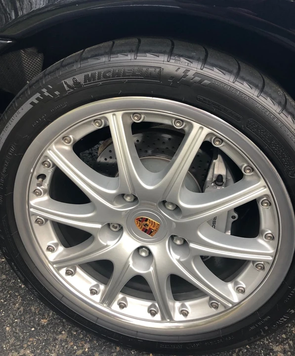 2001 Porsche 996 Carrera 4 - Image 9 of 13
