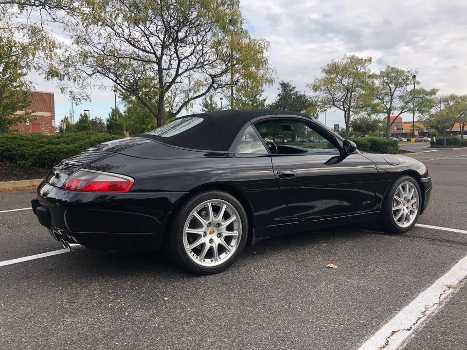 2001 Porsche 996 Carrera 4 - Image 2 of 13