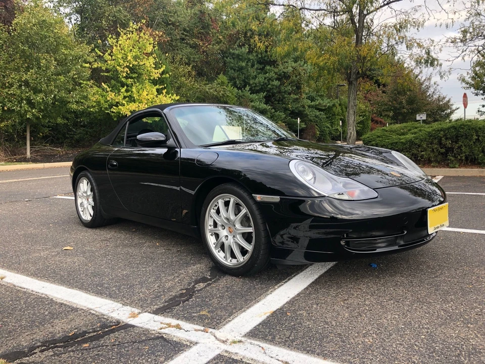 2001 Porsche 996 Carrera 4 - Image 5 of 13