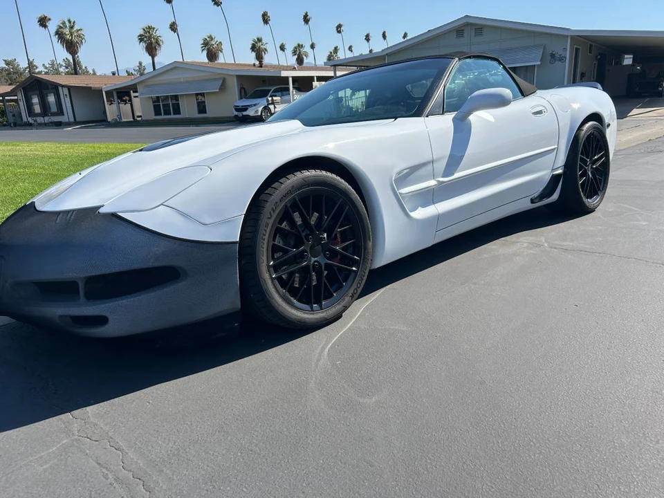 2001 Chevrolet Corvette C5 - Image 2 of 7