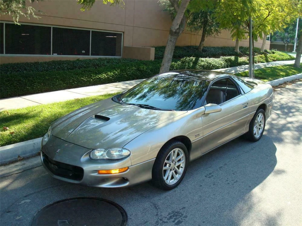 2001 Chevrolet Camaro SS 4th Gen - Image 2 of 5