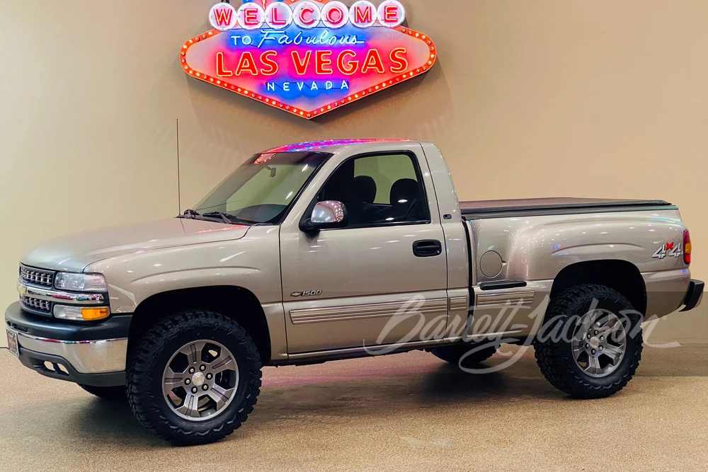 2001 Chevrolet C/K 4th Gen - Image 3 of 4