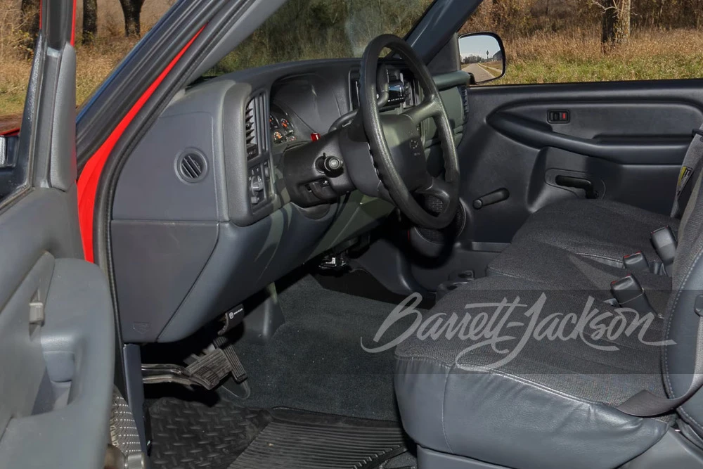 2001 Chevrolet Silverado 1st Gen - Image 3 of 11