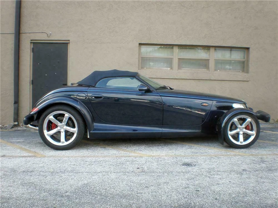 2001 Chrysler Prowler - Image 2 of 3