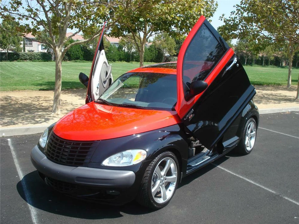 2001 Chrysler PT Cruiser - Image 2 of 5