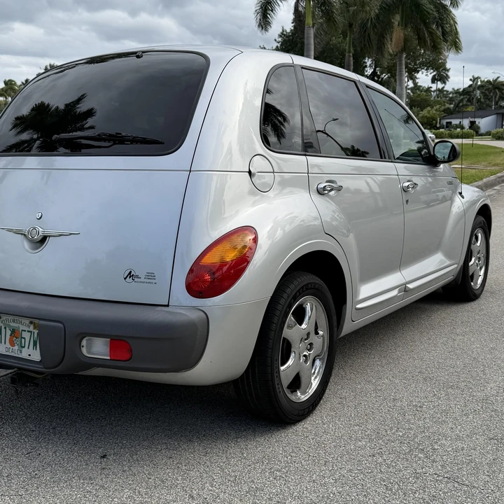 2001 Chrysler PT Cruiser - Image 11 of 21
