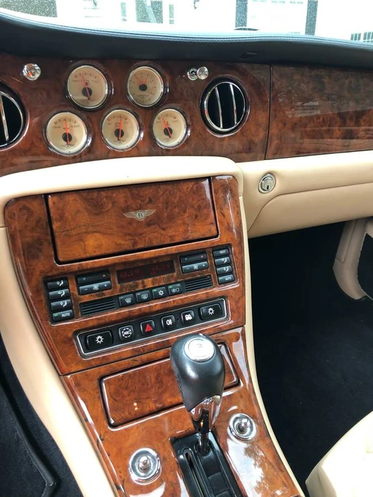 2001 Bentley Continental R - Image 2 of 10