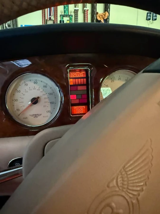 2001 Bentley Continental R - Image 6 of 10