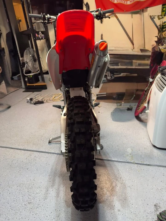 2001 Honda CR - Image 3 of 8