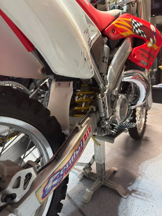 2001 Honda CR - Image 7 of 8