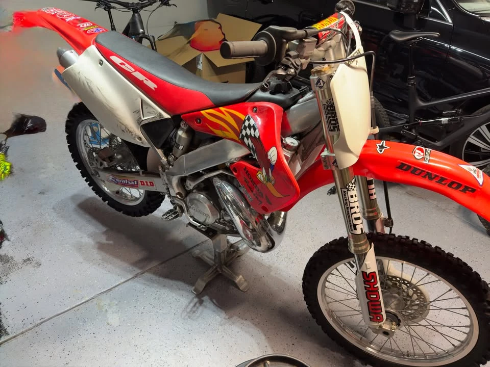 2001 Honda CR - Image 4 of 8