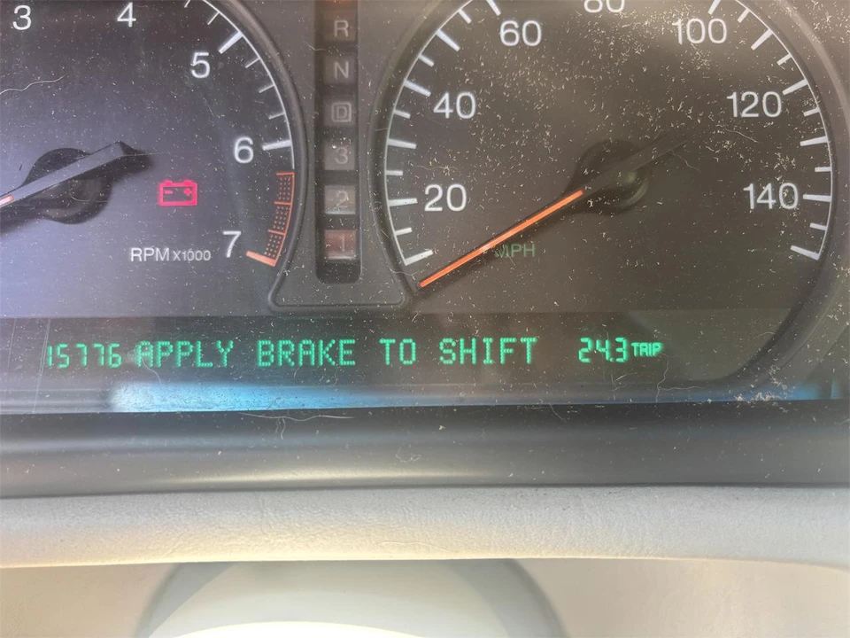 2001 Cadillac CTS - Image 14 of 27