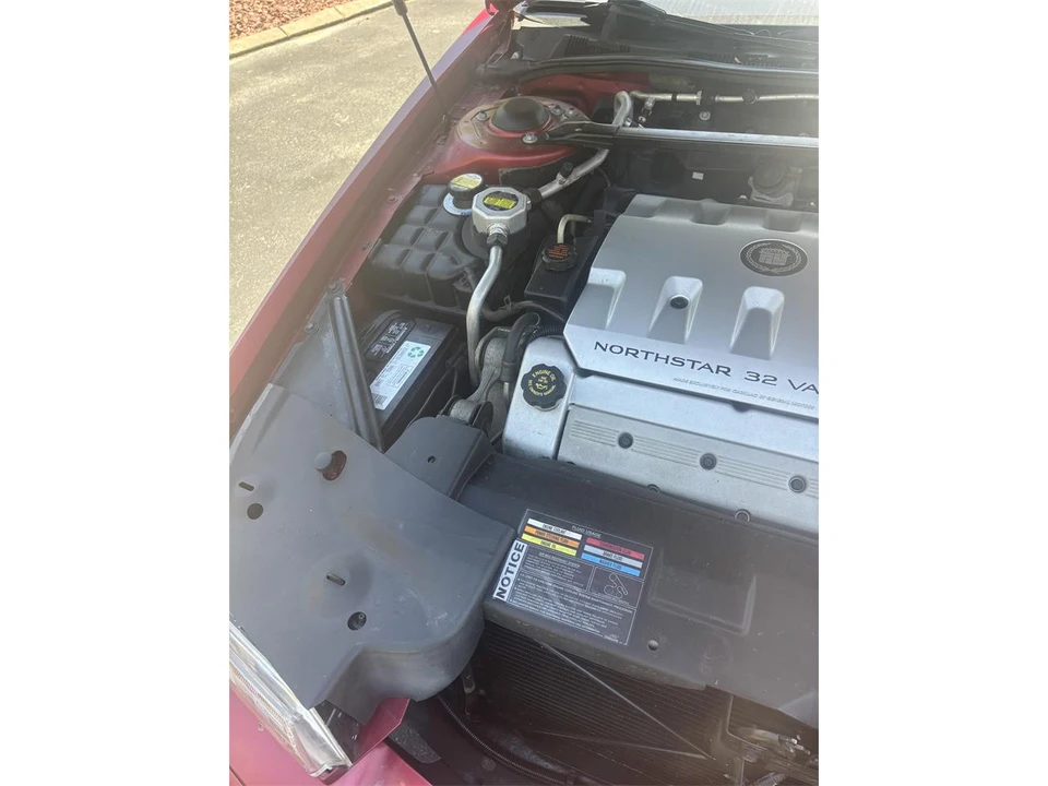 2001 Cadillac CTS - Image 19 of 27