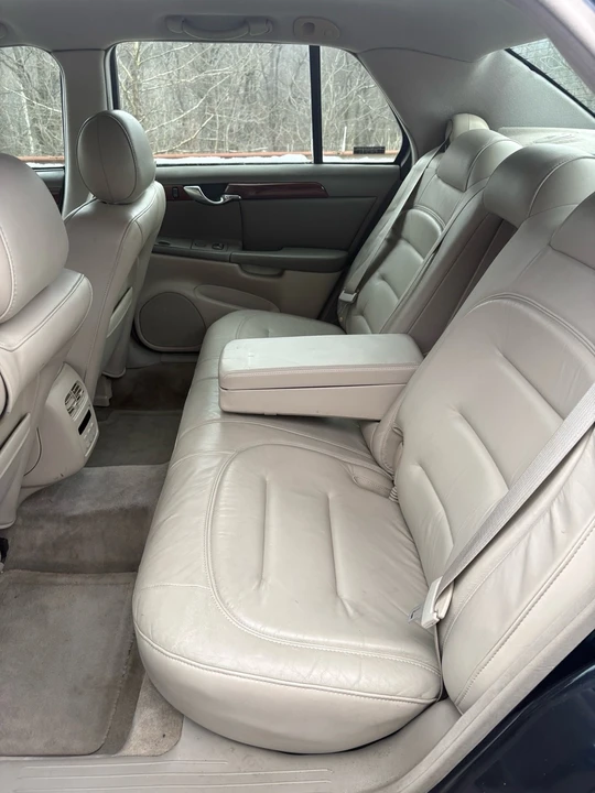 2001 Cadillac DeVille 8th Gen - Image 9 of 17
