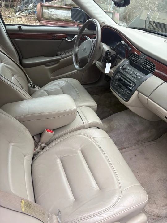 2001 Cadillac DeVille 8th Gen - Image 11 of 17