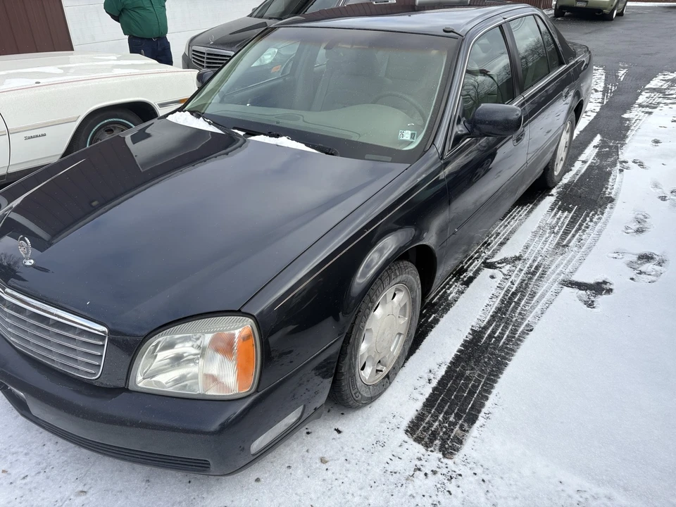 2001 Cadillac DeVille 8th Gen - Image 2 of 20