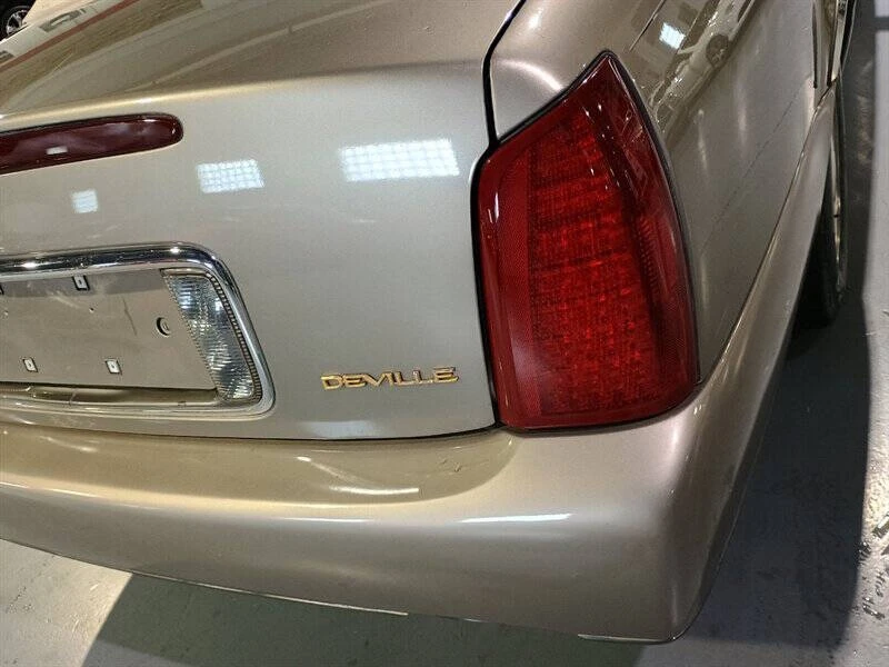 2001 Cadillac DeVille 8th Gen - Image 20 of 31