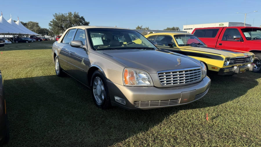 2001 Cadillac DeVille 8th Gen - Image 5 of 9