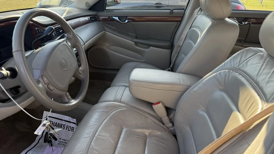 2001 Cadillac DeVille 8th Gen - Image 7 of 9