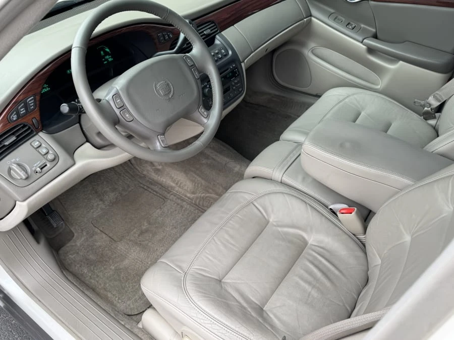 2001 Cadillac DeVille 8th Gen - Image 5 of 11