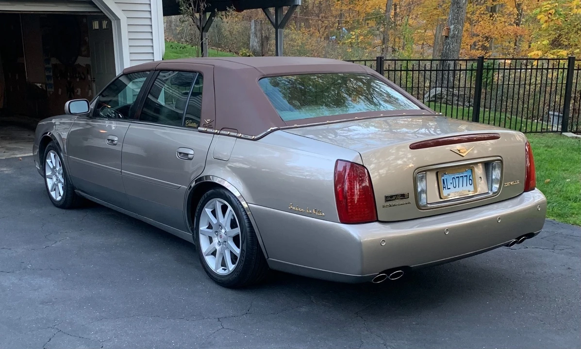 2001 Cadillac DeVille 8th Gen - Image 4 of 16