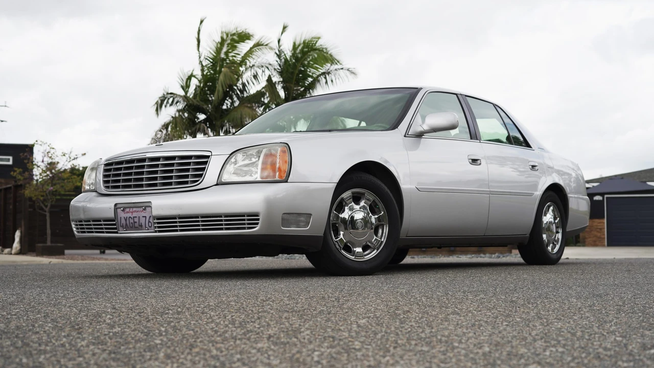 2001 Cadillac DeVille 8th Gen - Image 7 of 31