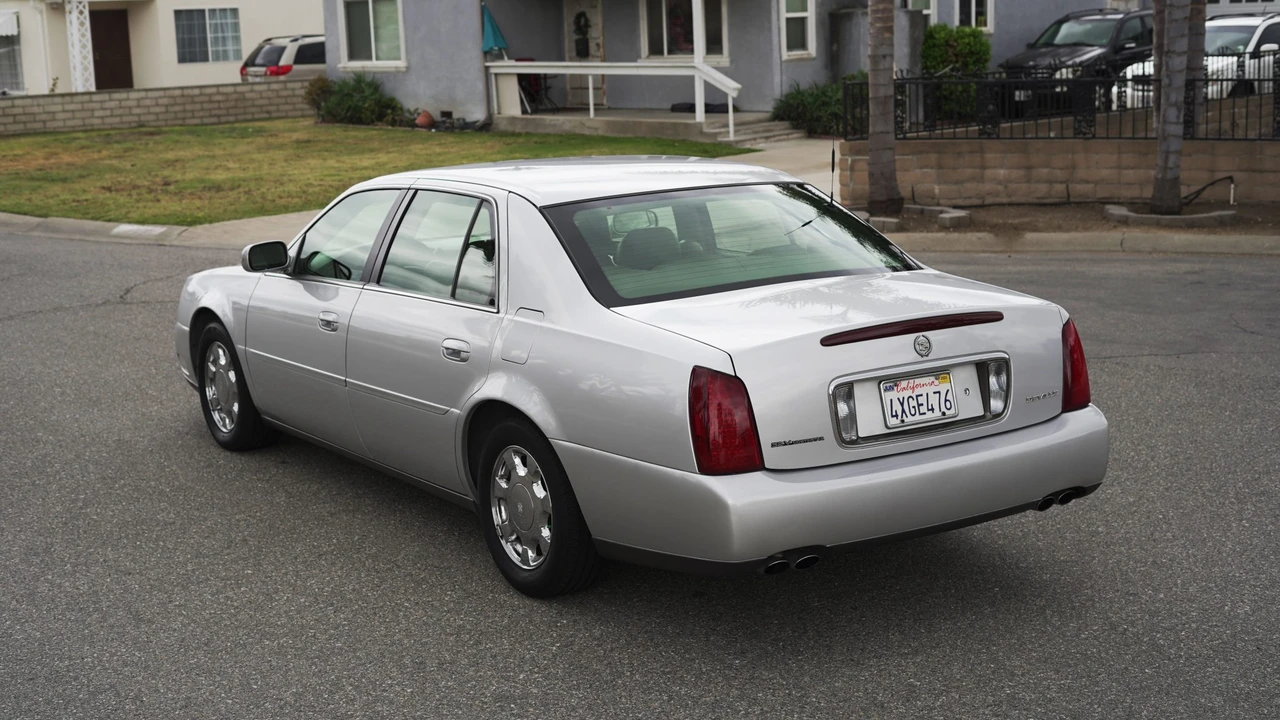 2001 Cadillac DeVille 8th Gen - Image 25 of 31