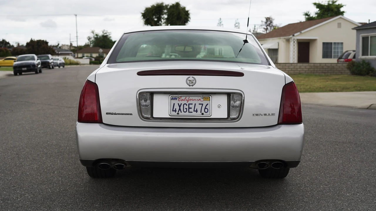2001 Cadillac DeVille 8th Gen - Image 31 of 31