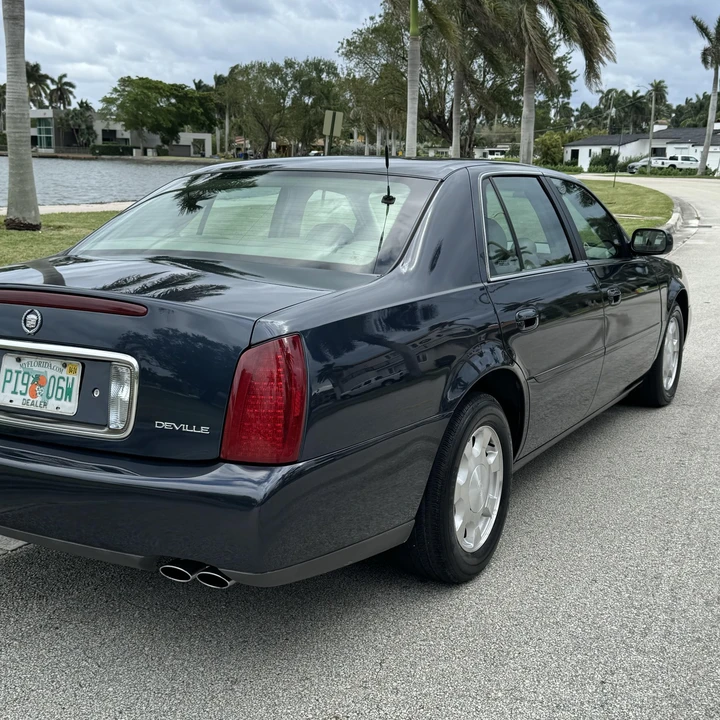 2001 Cadillac DeVille 8th Gen - Image 11 of 12