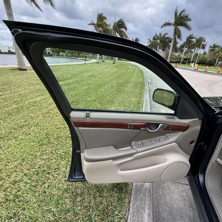 2001 Cadillac DeVille 8th Gen - Image 12 of 12