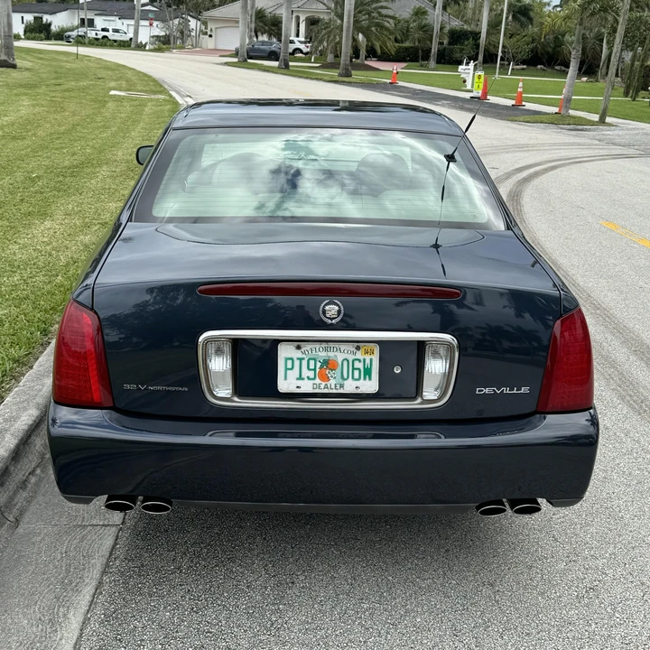 2001 Cadillac DeVille 8th Gen - Image 10 of 12