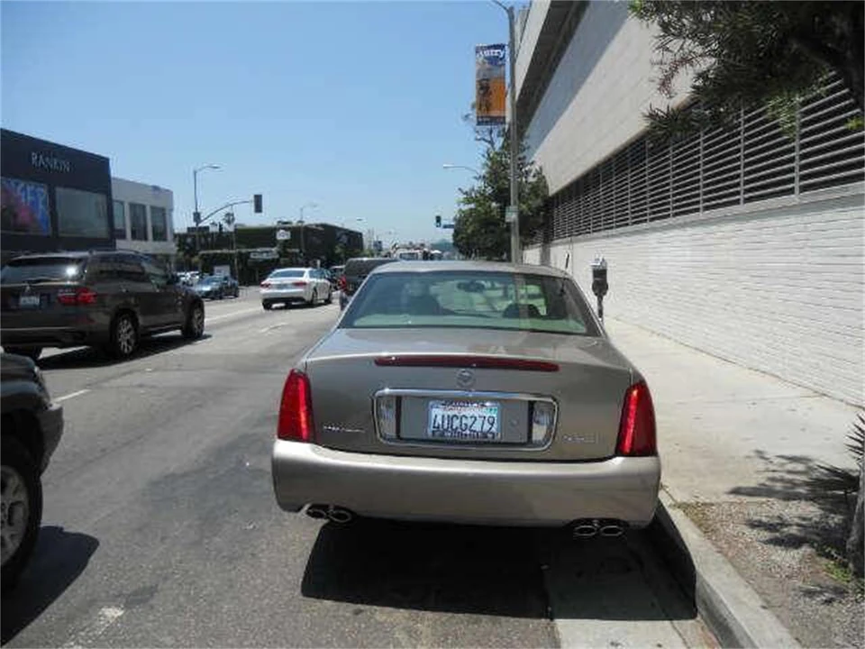 2001 Cadillac DeVille 8th Gen - Image 7 of 8