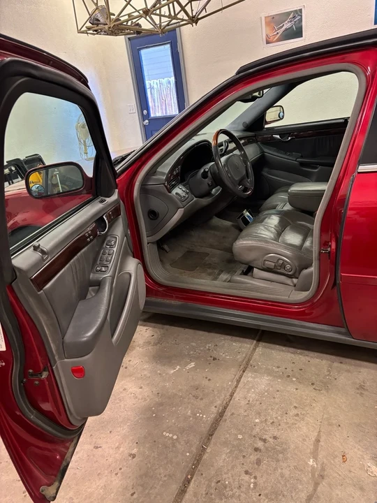 2001 Cadillac DeVille 8th Gen - Image 8 of 11
