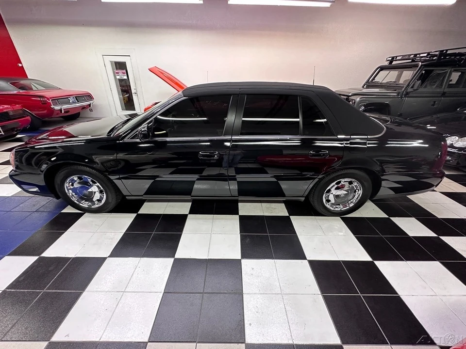2001 Cadillac DeVille 8th Gen - Image 14 of 21