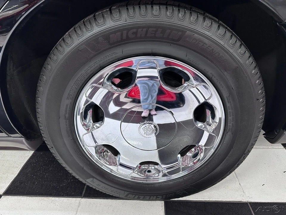 2001 Cadillac DeVille 8th Gen - Image 16 of 21
