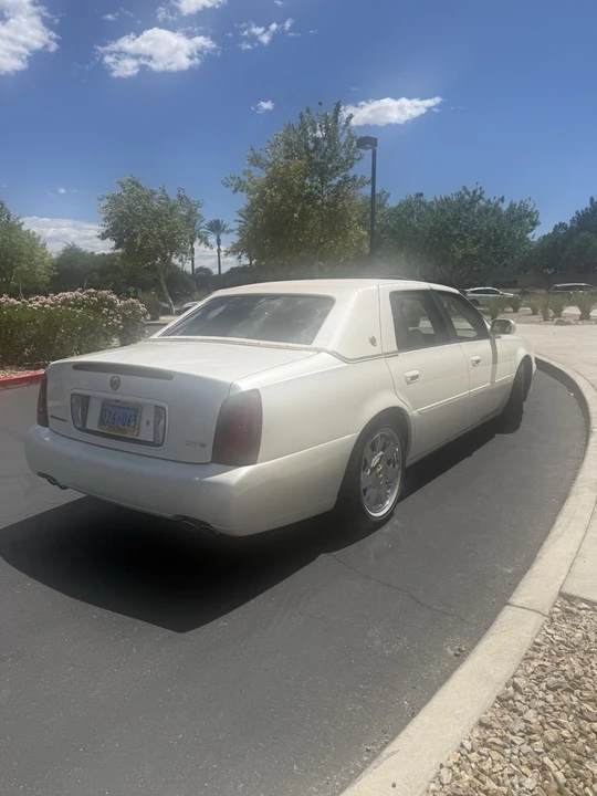2001 Cadillac DeVille 8th Gen - Image 4 of 17