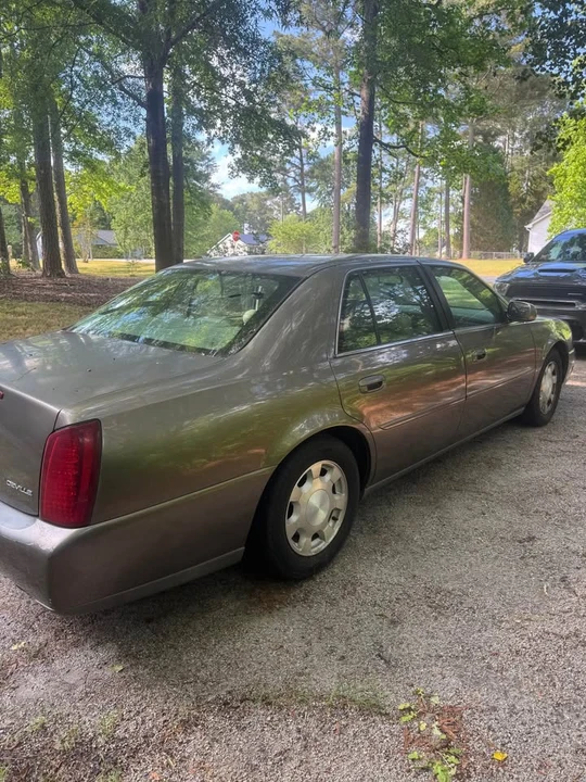 2001 Cadillac DeVille 8th Gen - Image 5 of 8