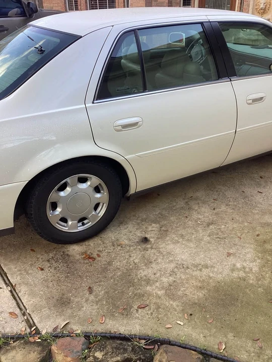 2001 Cadillac DeVille 8th Gen - Image 3 of 10