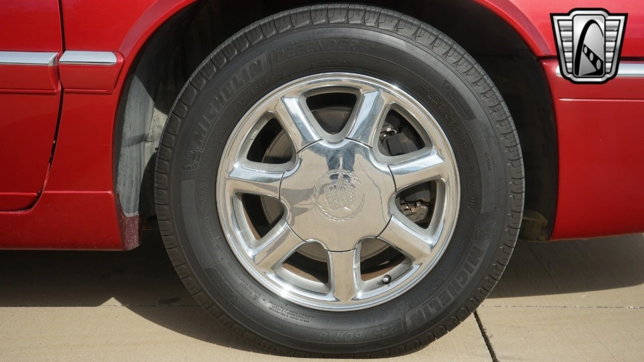 2001 Cadillac Eldorado 12th Gen - Image 11 of 12