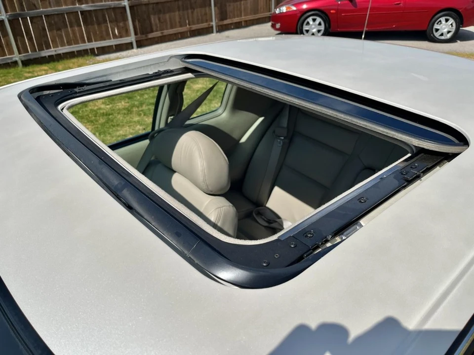 2001 Cadillac Eldorado 12th Gen - Image 25 of 29
